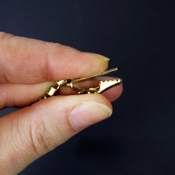 Vintage New York Souvenir Sweater Guard Rhinestone Clip 1960s Grand Island J30 - Picture 8 of 9